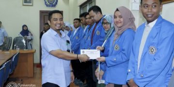 Mahasiswa UMSU Terima Beasiswa dari Gubernur Sumut